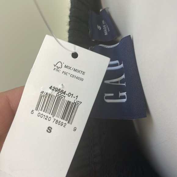 GAP Black Crinkle Crocheted Mini Dress Small NEW - Picture 10 of 11